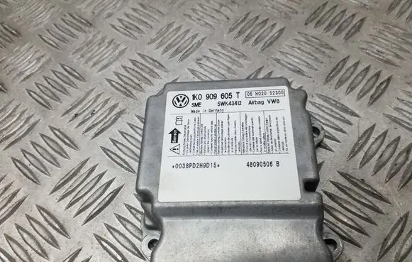 Skoda Octavia Mk2 (1Z) Airbag control unit/module 1K0909605T