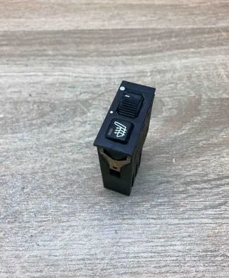 BMW 5 E39 Seat heating switch 8352259