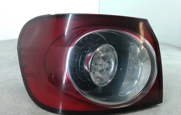 Volkswagen Golf Plus Rear/tail lights 5M0945095K