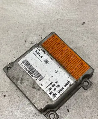 Volkswagen PASSAT B5 Airbag control unit/module 0285001173 3B095965