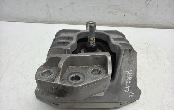 KIA Niro Engine mount bracket 21810G2000