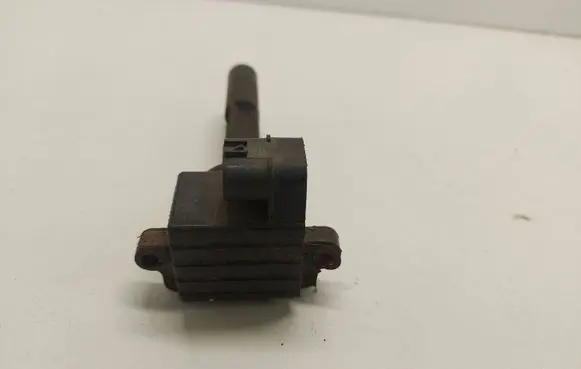 Opel Frontera B High voltage ignition coil 8971363250 CM11102