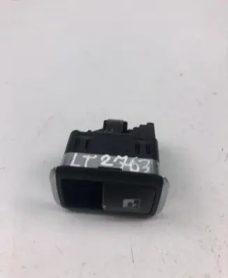 Mercedes-Benz C W204 Electric window control switch A2049058102