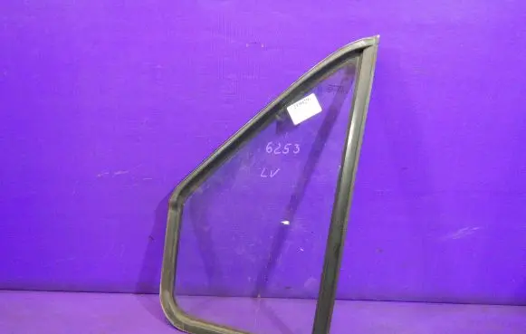 Ford Transit Front door window glass four-door