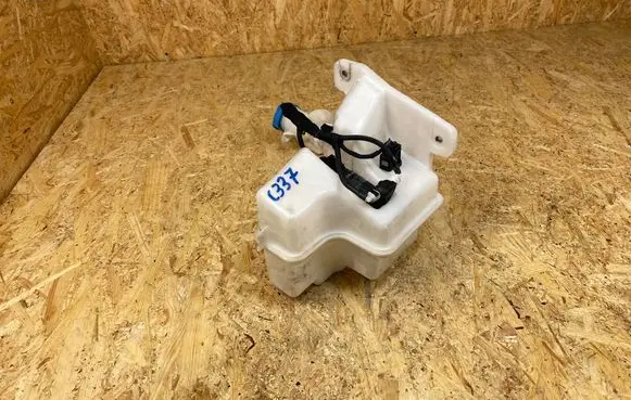 Volkswagen Golf VII Windshield washer fluid reservoir/tank 5G0955453J