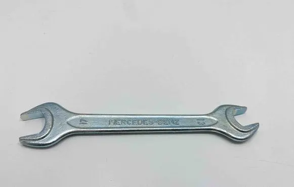 Mercedes-Benz SLC C107 Tool set 