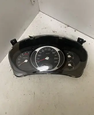 Hyundai Tucson JM Speedometer (instrument cluster) 940132E421