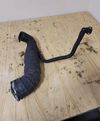 Audi Q5 SQ5 Turbo air intake inlet pipe/hose 03G129629D