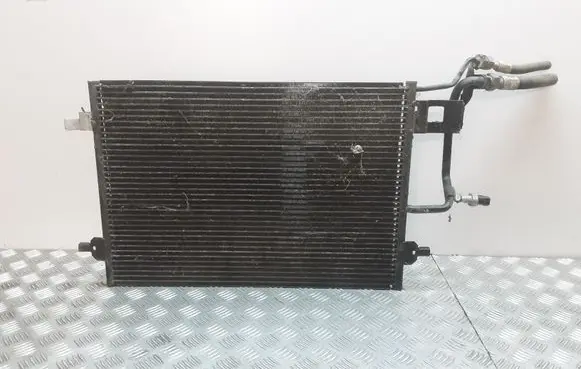 Volkswagen PASSAT B5 A/C cooling radiator (condenser) 8D0260401H