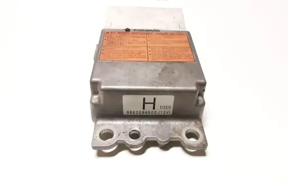 Nissan X-Trail T30 Airbag control unit/module 988209H600