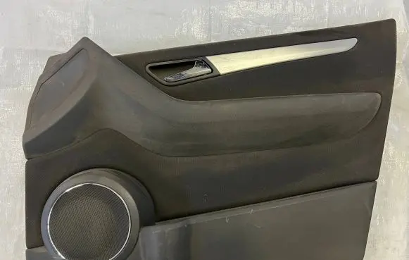 Mercedes-Benz B W245 Front door card panel trim A1697201670 3295069F04000 W169225008