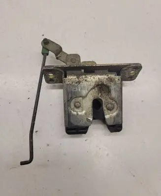 Opel Vectra B Tailgate/trunk/boot lock/catch/latch 90130569