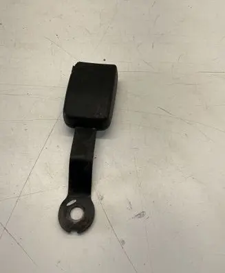 Mercedes-Benz Vito Viano W638 Front seatbelt buckle
