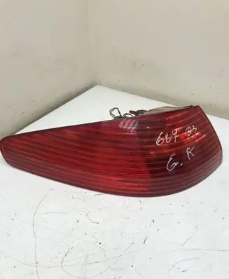 Peugeot 607 Rear/tail lights