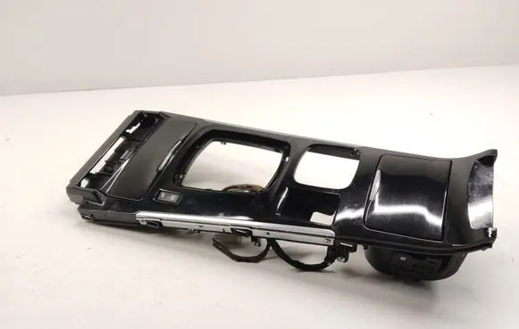 Renault Latitude (L70) Center console 