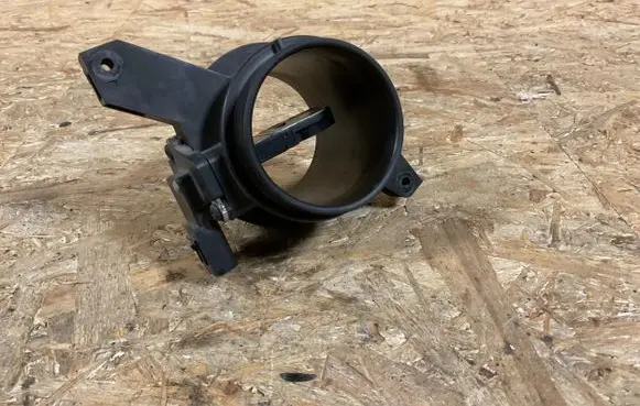 Volvo V50 Mass air flow meter 7M519A673 76895346 76894901