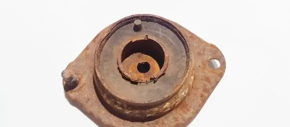 Mazda 121 Coil spring mount 