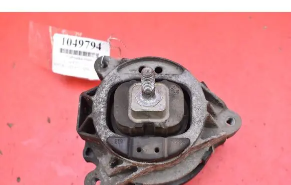 BMW 7 F01 F02 F03 F04 Engine mount vacuum valve 685545601