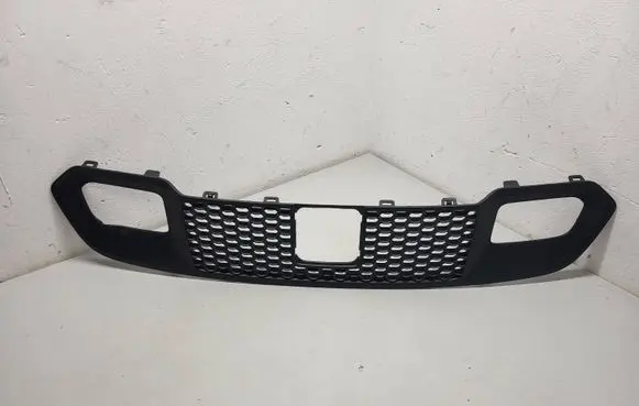 Jeep Grand Cherokee WL Front bumper lower grill A68262007A 68286778A 68289946A