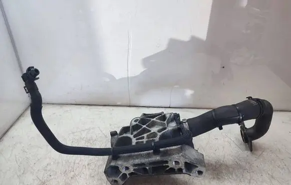 Land Rover Range Rover Evoque L538 Engine mounting bracket GJ326030AA