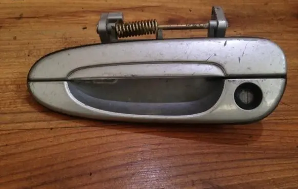 Mazda 626 Front door exterior handle