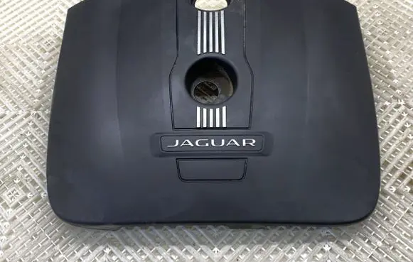 Jaguar XF Engine cover (trim) 4012809A