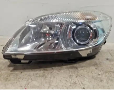 Skoda Fabia Mk2 (5J) Headlight/headlamp
