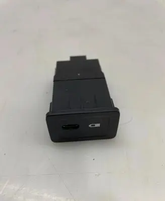 Mercedes-Benz Sprinter W907 W910 USB socket connector A2478200401