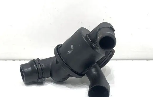 Audi A4 S4 B8 8K Thermostat/thermostat housing V3932006