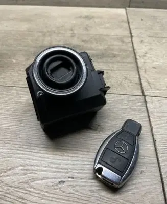 Mercedes-Benz CLS C219 Ignition lock A2079057101 90349618618