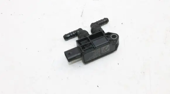 Audi Q3 F3 Exhaust gas pressure sensor 05E906051P
