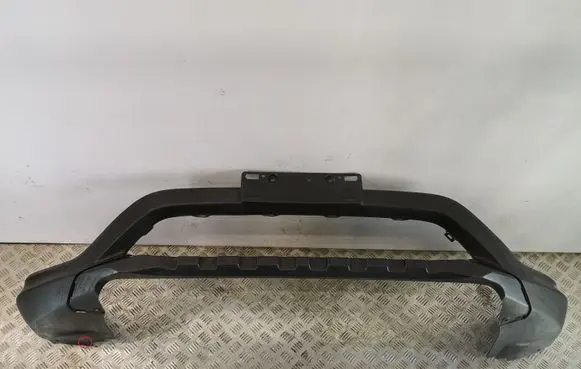 Front bumper lip