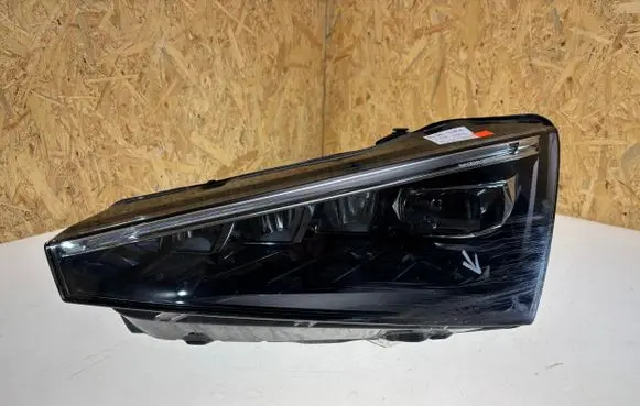 Skoda Scala Headlight/headlamp 657941015C B017025