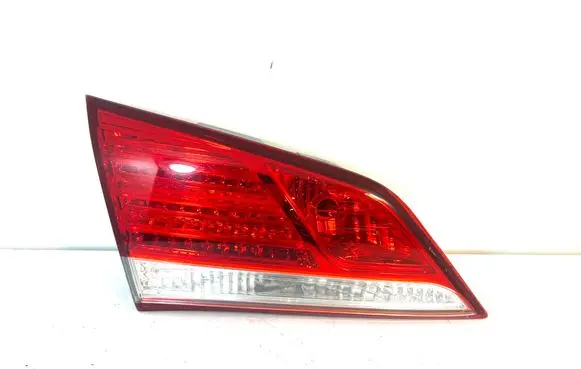 Hyundai i40 Tailgate rear/tail lights 924033Z300
