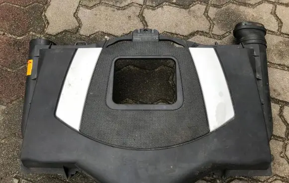 Mercedes-Benz E W211 Engine cover (trim) A2730900201