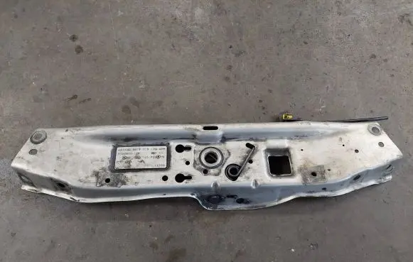 Opel Zafira B Top upper radiator support slam panel