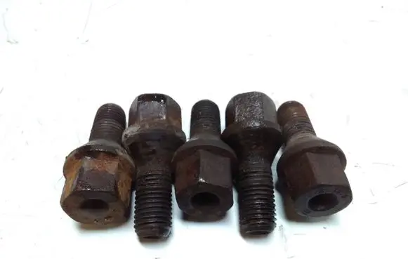 Opel Vectra C Nuts/bolts 