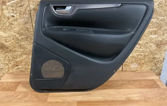 Volvo V70 Rear door card panel trim 39981335