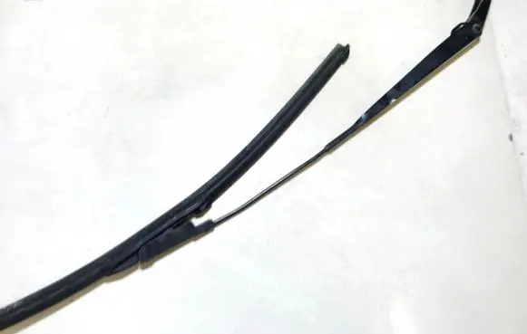 Citroen DS3 Front wiper blade arm 9683828680