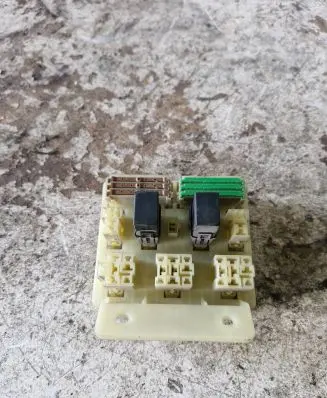 Volvo S40, V40 Fuse module