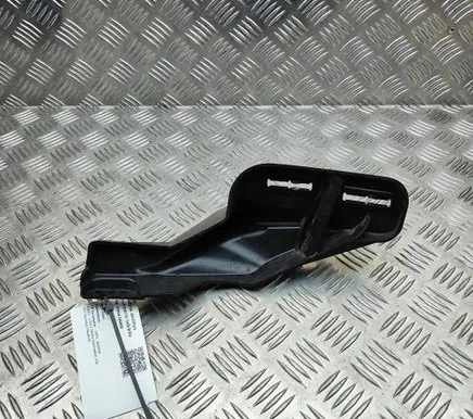 Opel Mokka B Fender mounting bracket 9825559780
