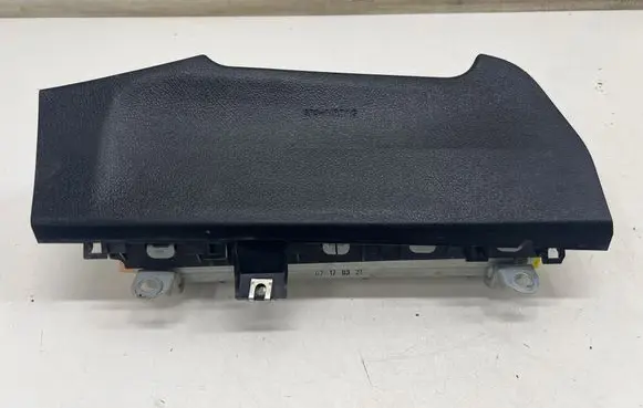 Toyota Hilux VIII Knee airbag 739000K010 102271721TAD