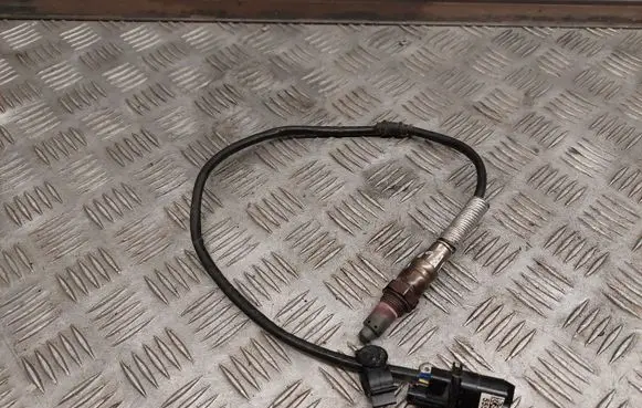 Audi Q3 F3 Lambda probe sensor 06K906265C