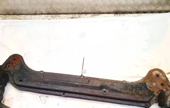 Peugeot 807 Front subframe