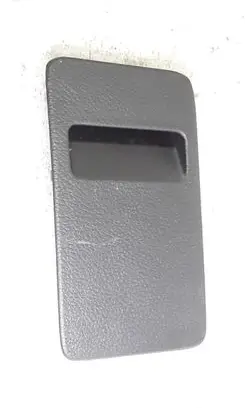 Subaru Legacy Fuse box cover