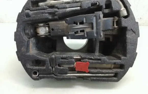 Volkswagen New Beetle Tool set 