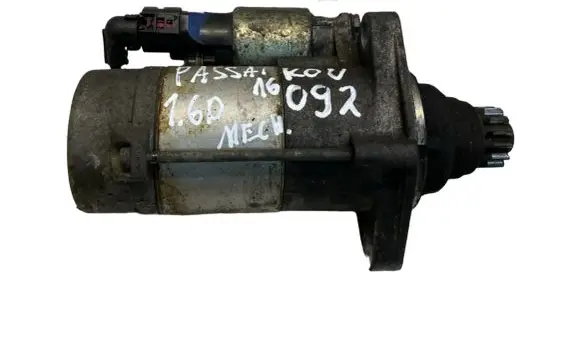 Volkswagen PASSAT B8 Starter motor 02M911024B 4380000240