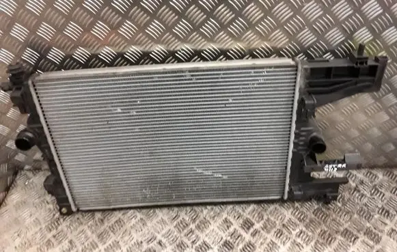 Opel Astra J Coolant radiator 13267655