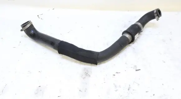Coolant pipe/hose