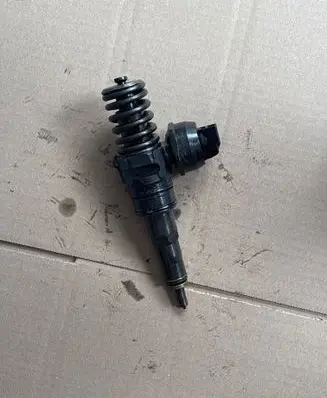 Fuel injector